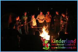 Sommerferien Ferienlager Outdoorcamp | Kinderland Jerichower Land e.V. | Lagerfeuer und Stockbrot