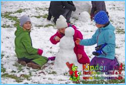 Ferienlager Winterferien Wintercamp | Kinderland Jerichower Land e.V. | Schneemann bauen