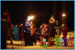 Ferienlager Winterferien Ferienspaß Winterferienlager | Kinderland Jerichower Land e.V. | Nachtrodeln und Fackelzug